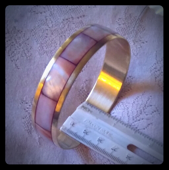 Vintage Pink Mother of Pearl Inlay Brass Bangle - Picture 7 of 8